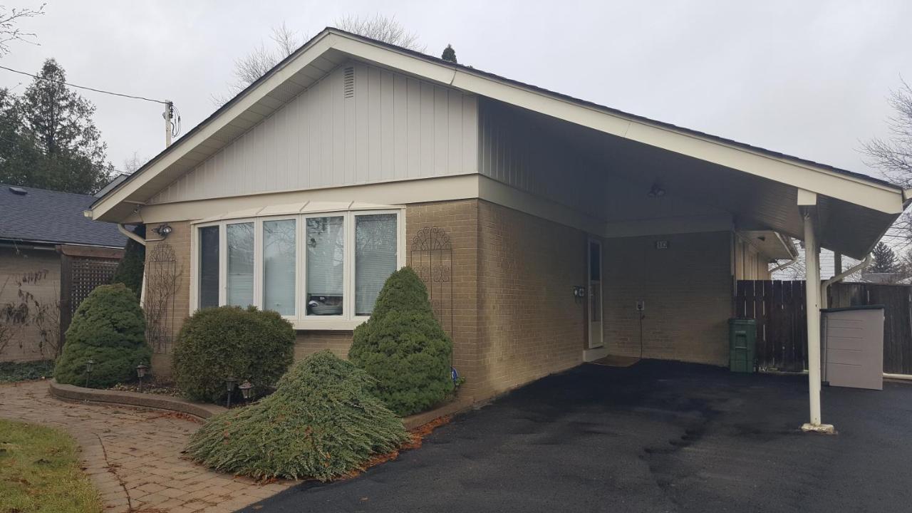 Private Close To Airport Pearson Apartment Toronto