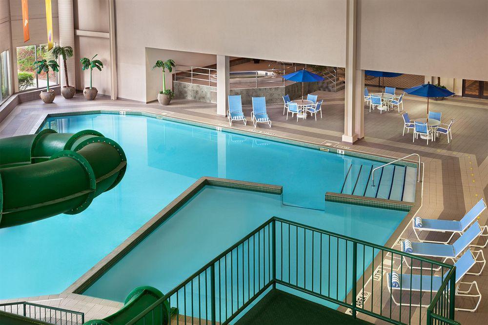 Hotel Delta By Marriott Airport & Conference Centre