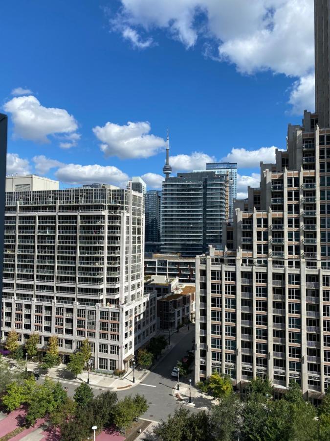 Downtown 2 Bedroom Families Only Sleeps 5 * Toronto
