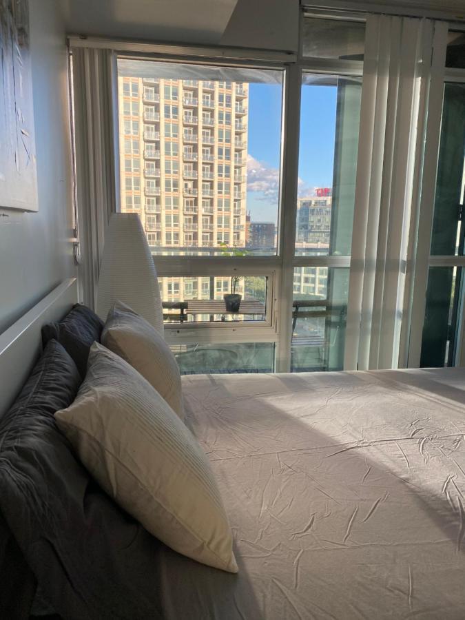 Apartment Downtown 2 Bedroom Families Only Sleeps 5