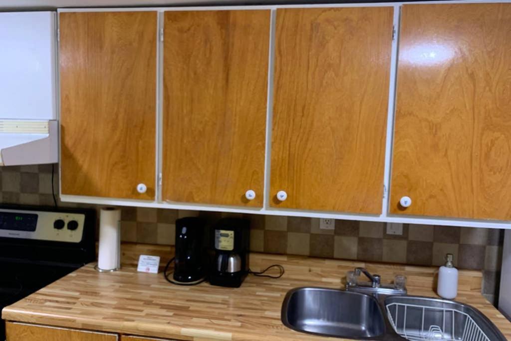 Apartment Private Bsmt With Sep. Entrance And Free Parking