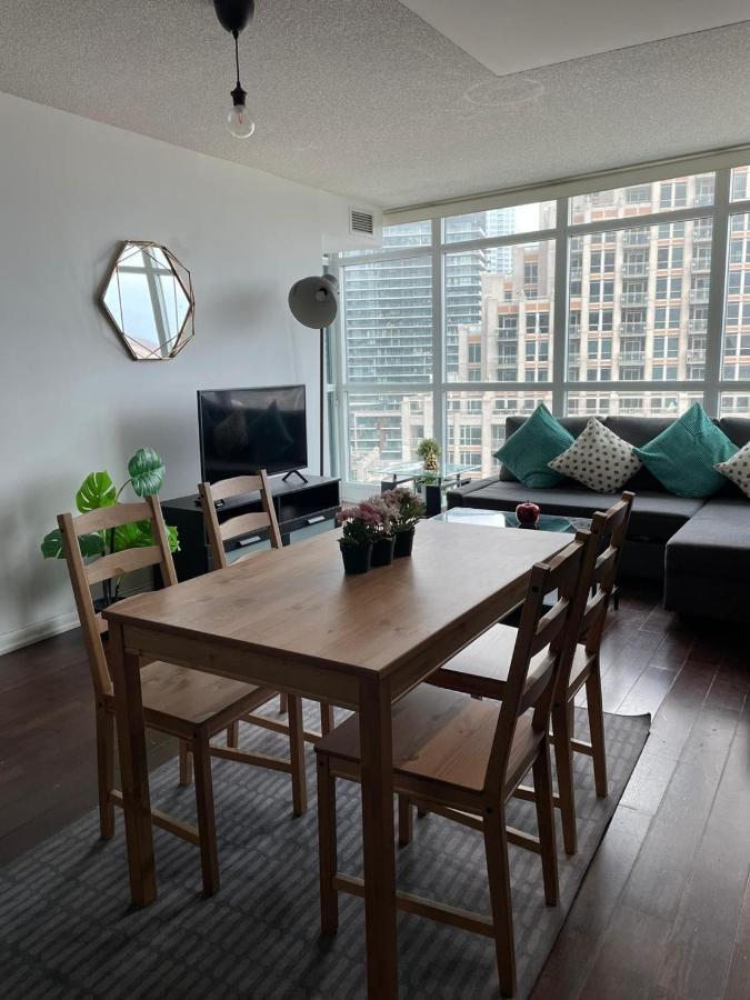 Downtown 2 Bedroom Families Only Sleeps 5
