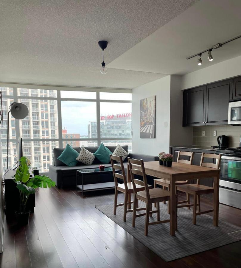 Downtown 2 Bedroom Families Only Sleeps 5 Apartment
