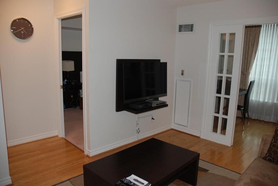 Luxury - Qwest Apartment