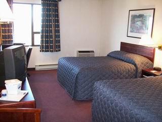 Travelodge By Wyndham East Hotel
