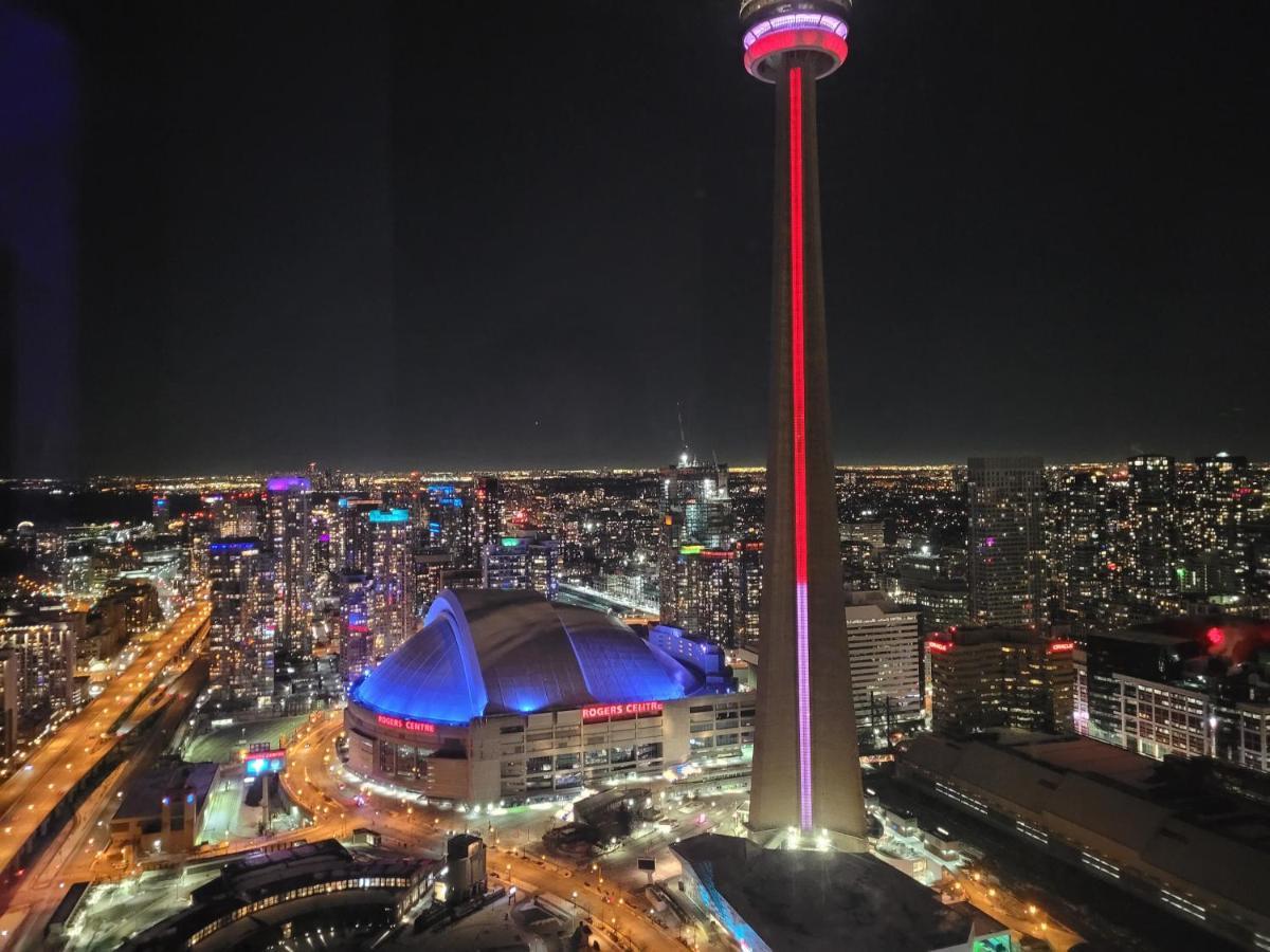 Two Bd Cn Tower And Ontario View Apartment *