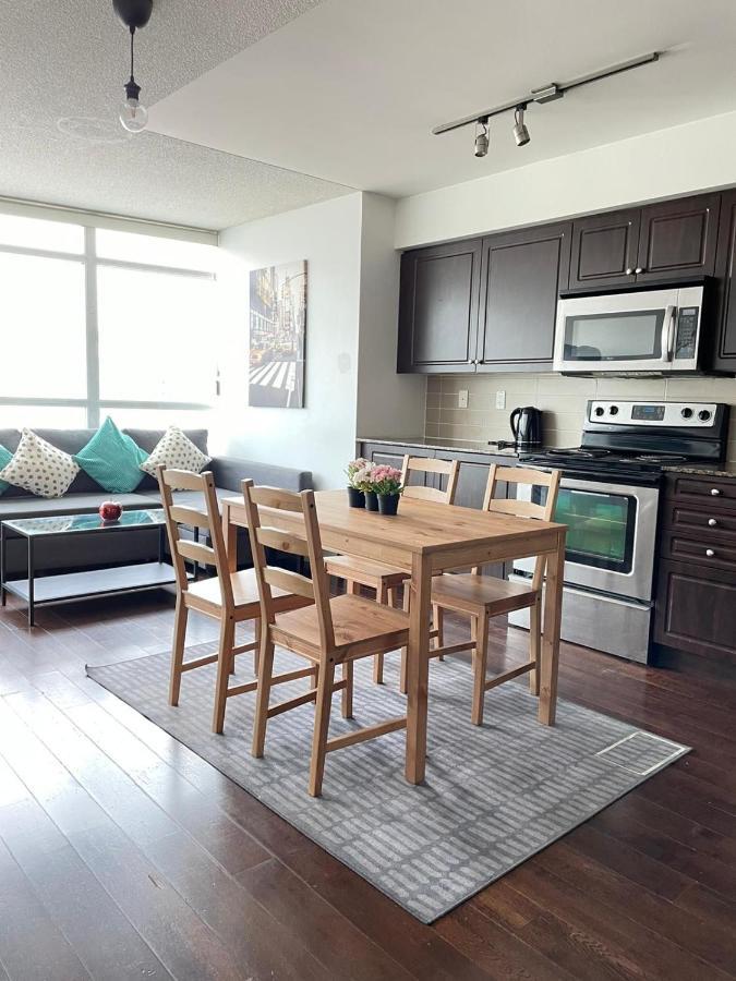 Downtown 2 Bedroom Families Only Sleeps 5 Apartment