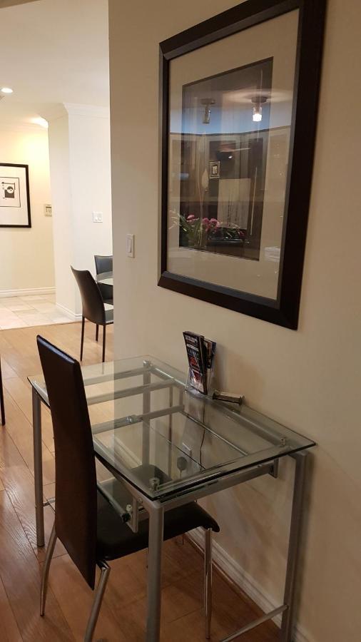 Luxury - Qwest Apartment Toronto