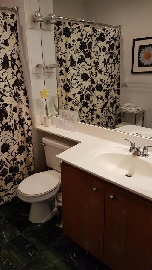 Luxury - Qwest Apartment