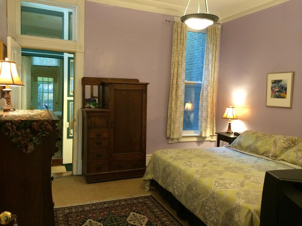 Mcgill Bed & Breakfast Toronto