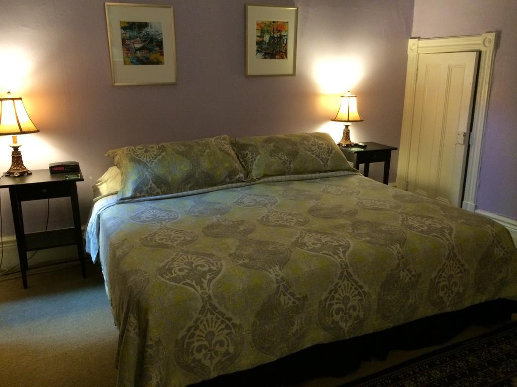 Mcgill Bed & Breakfast