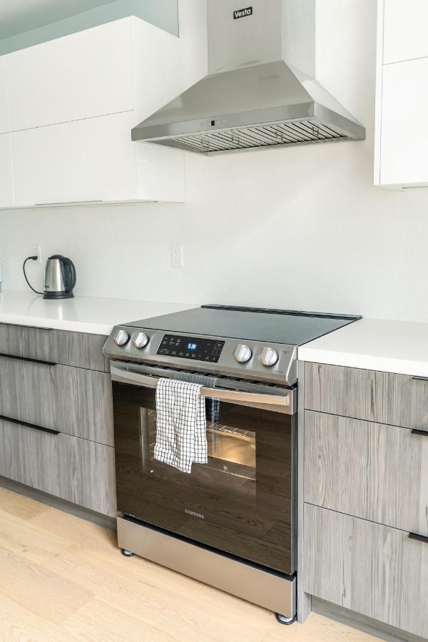 Fancy Downtown House With Hot Tub & Bbq By Globalstay