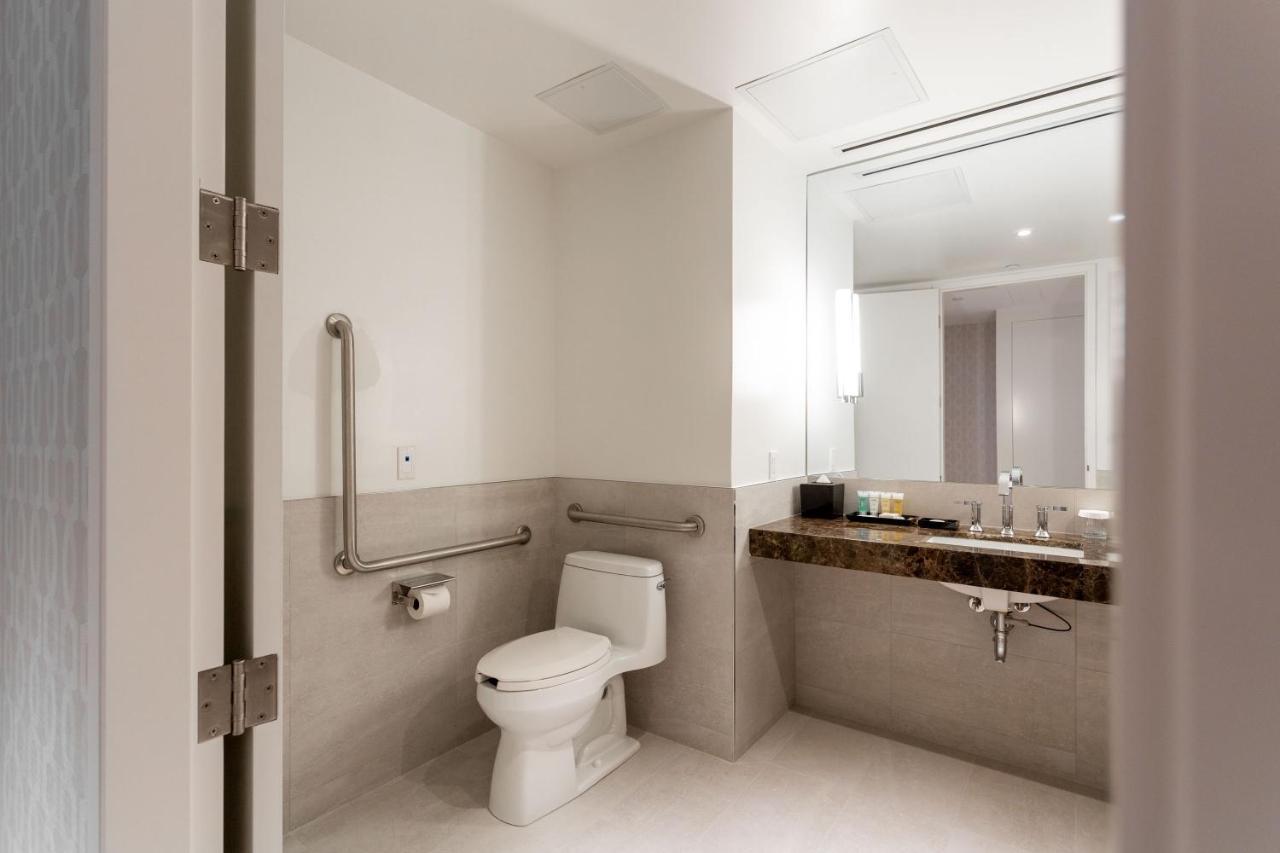 Sutton Place Hotel