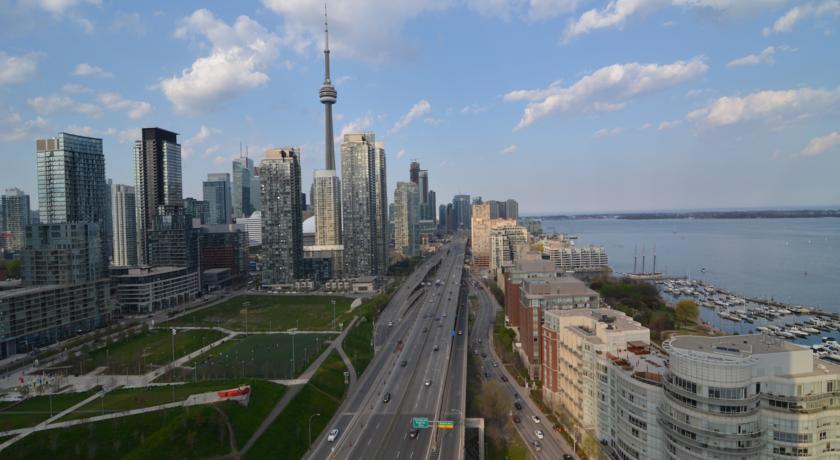 Escape - Lakeshore- 38 Dan Leckie Way * Toronto