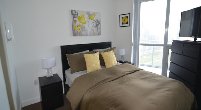 Escape - Lakeshore- 38 Dan Leckie Way Holiday home Toronto