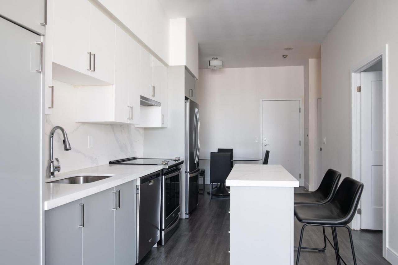 Apartment The Rosemont Residences Toronto