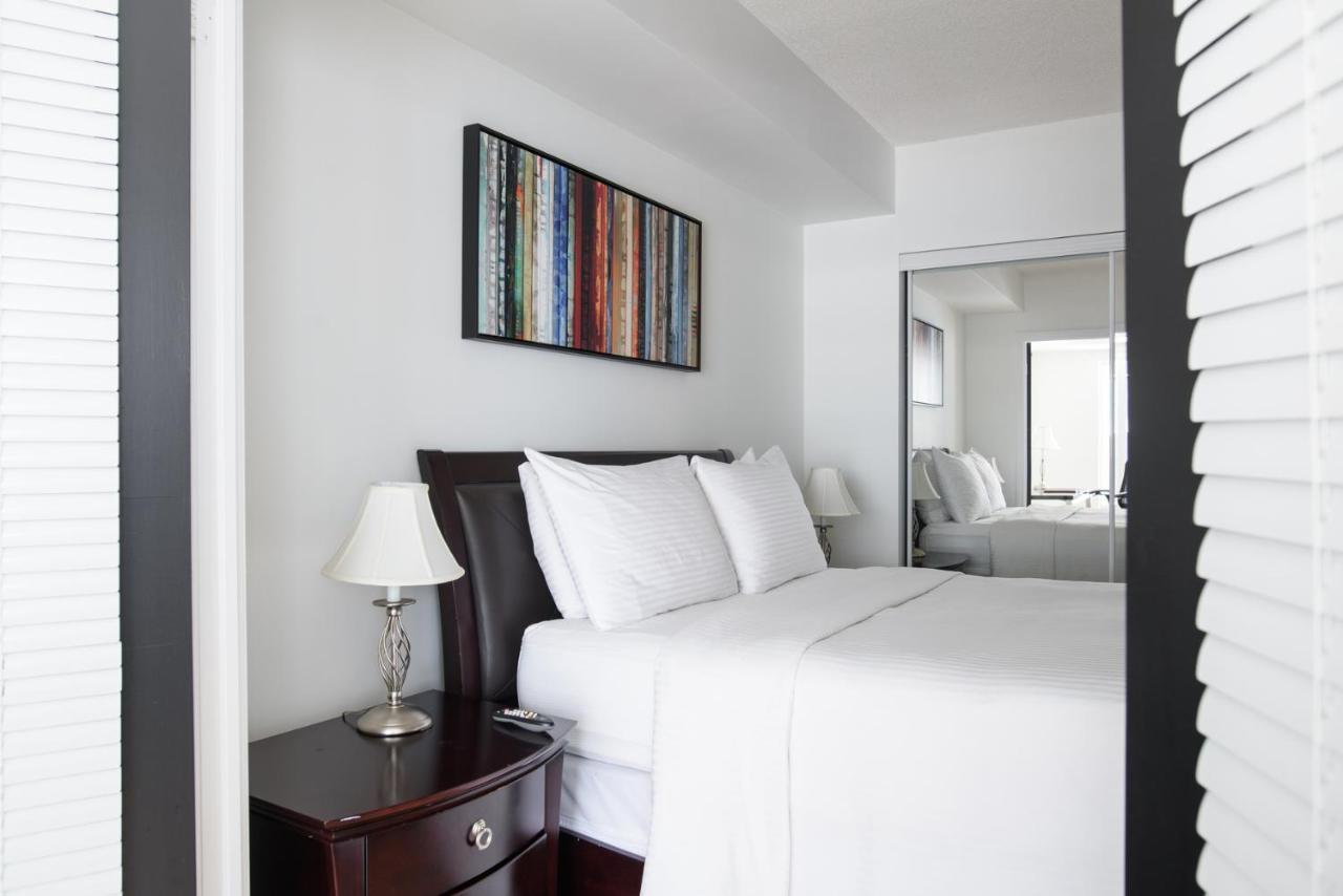 Apartment The Rosemont Residences Toronto