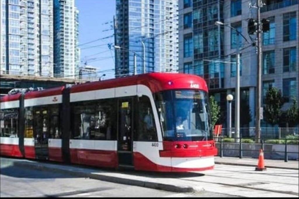 Apartment Luxury 2br Downtown W/ Cn Tower View