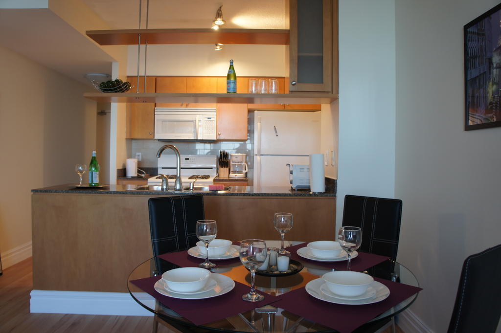 Atlas - Mariner Furnished Apartment