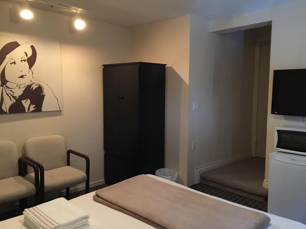 Adas Guest house Toronto