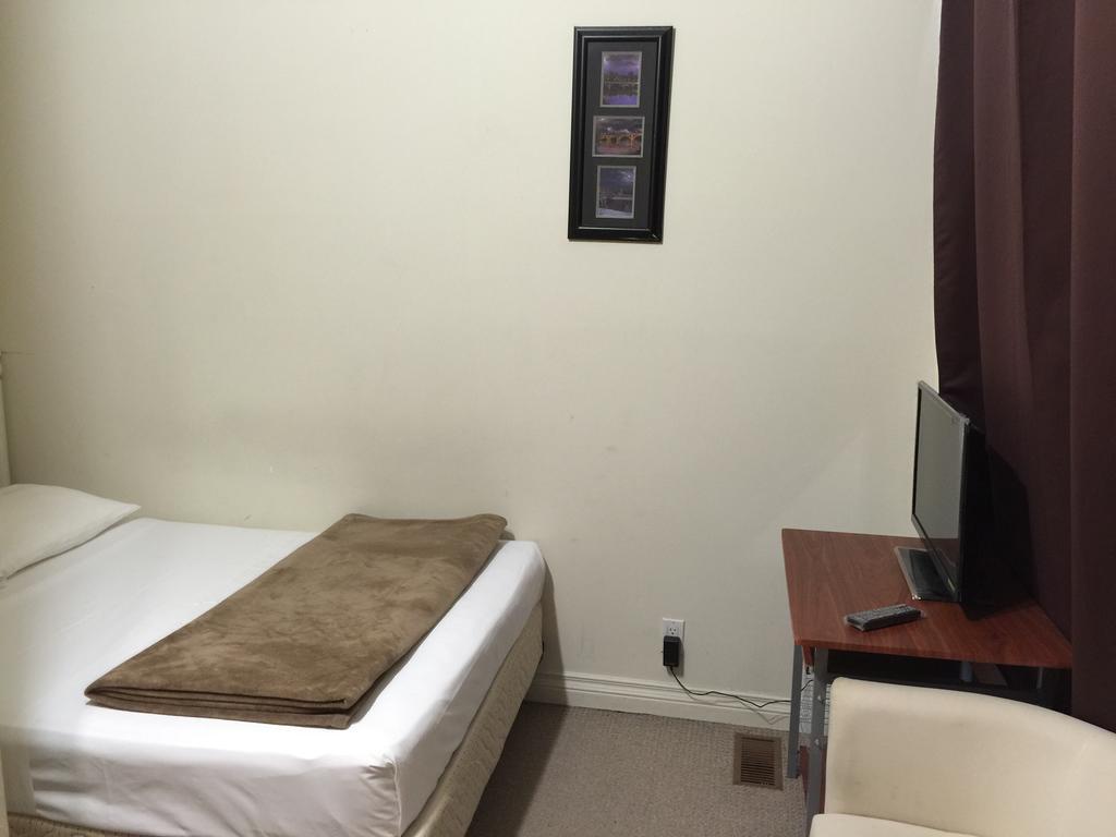 Adas Guest house Toronto
