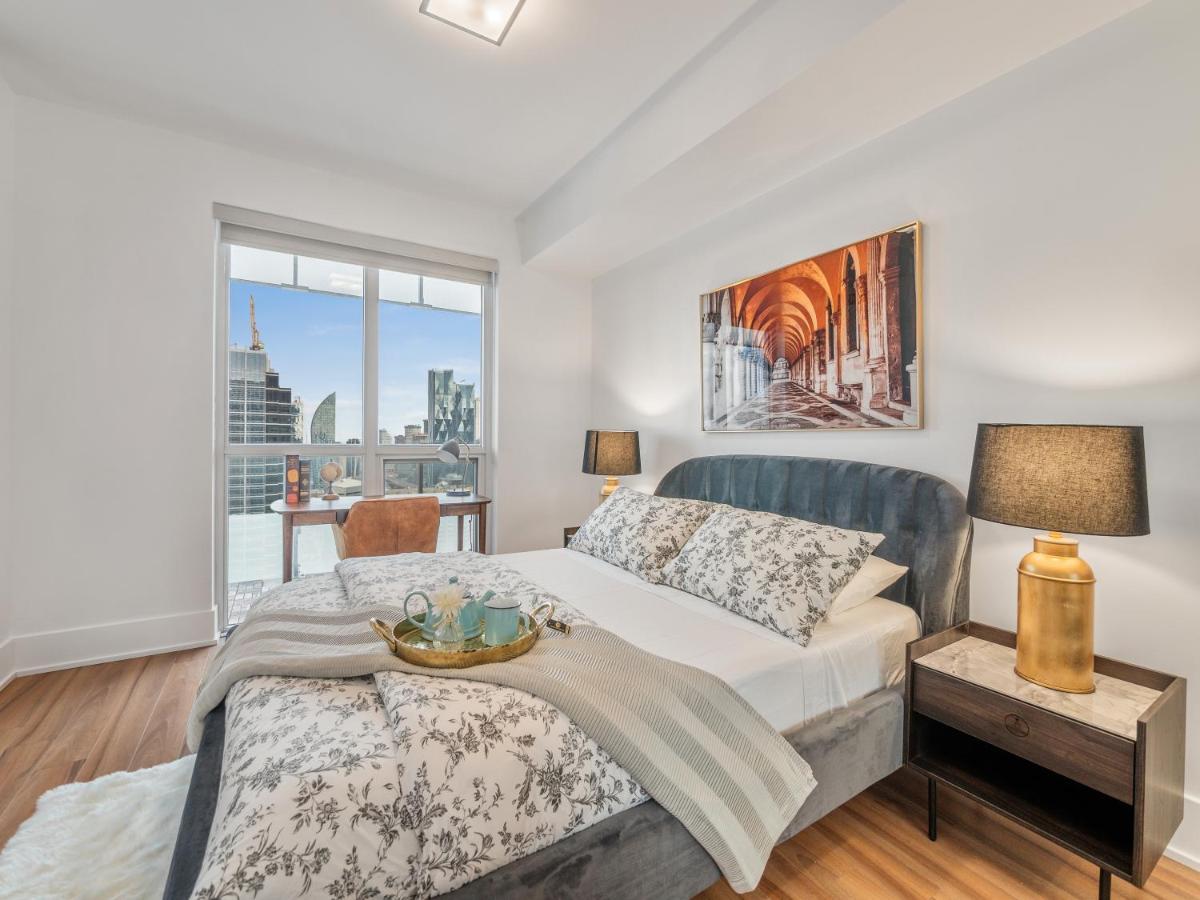 Apartment Designer 2br + Study Condo, Ed - Cn Tower View