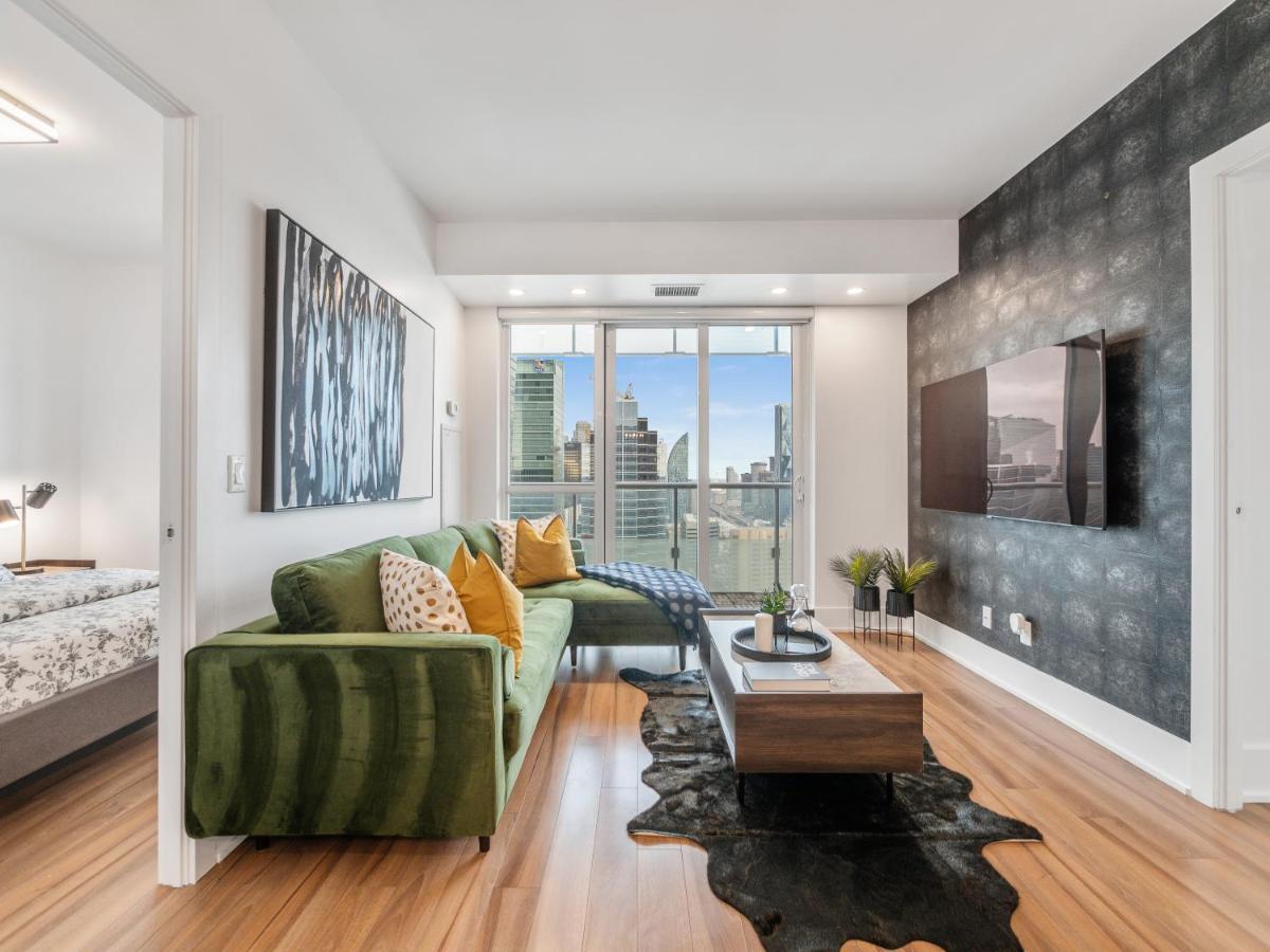 Apartment Designer 2br + Study Condo, Ed - Cn Tower View