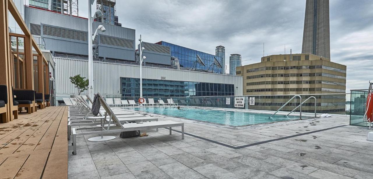 Designer 2br + Study Condo, Ed - Cn Tower View