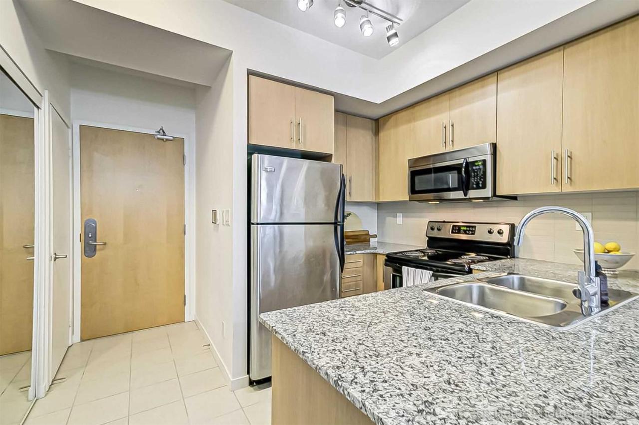 Prime Location - Stunning 2-bdrm *
