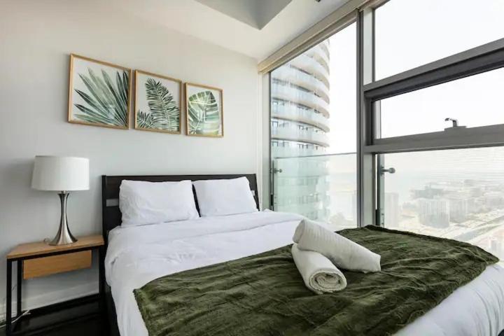 Luxury View & View - One Free Parking *