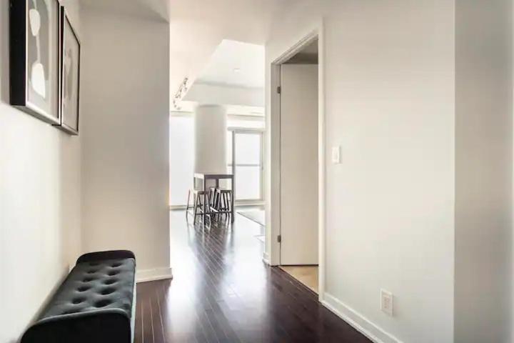 Luxury View & View - One Free Parking Apartment