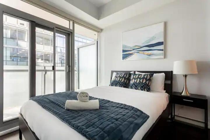 Luxury View & View - One Free Parking
