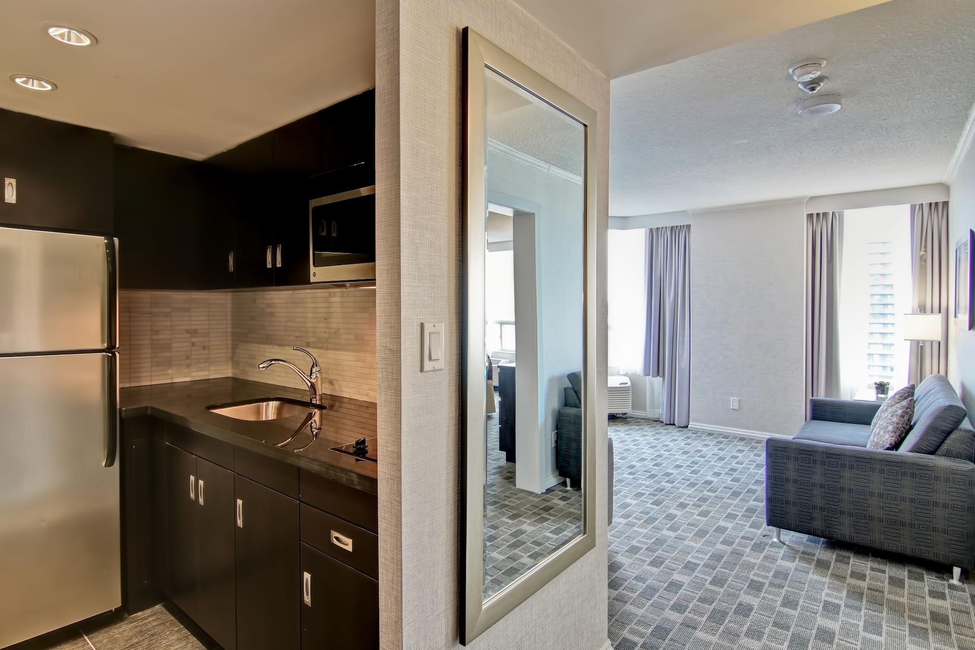 Doubletree By Hilton Downtown Hotel