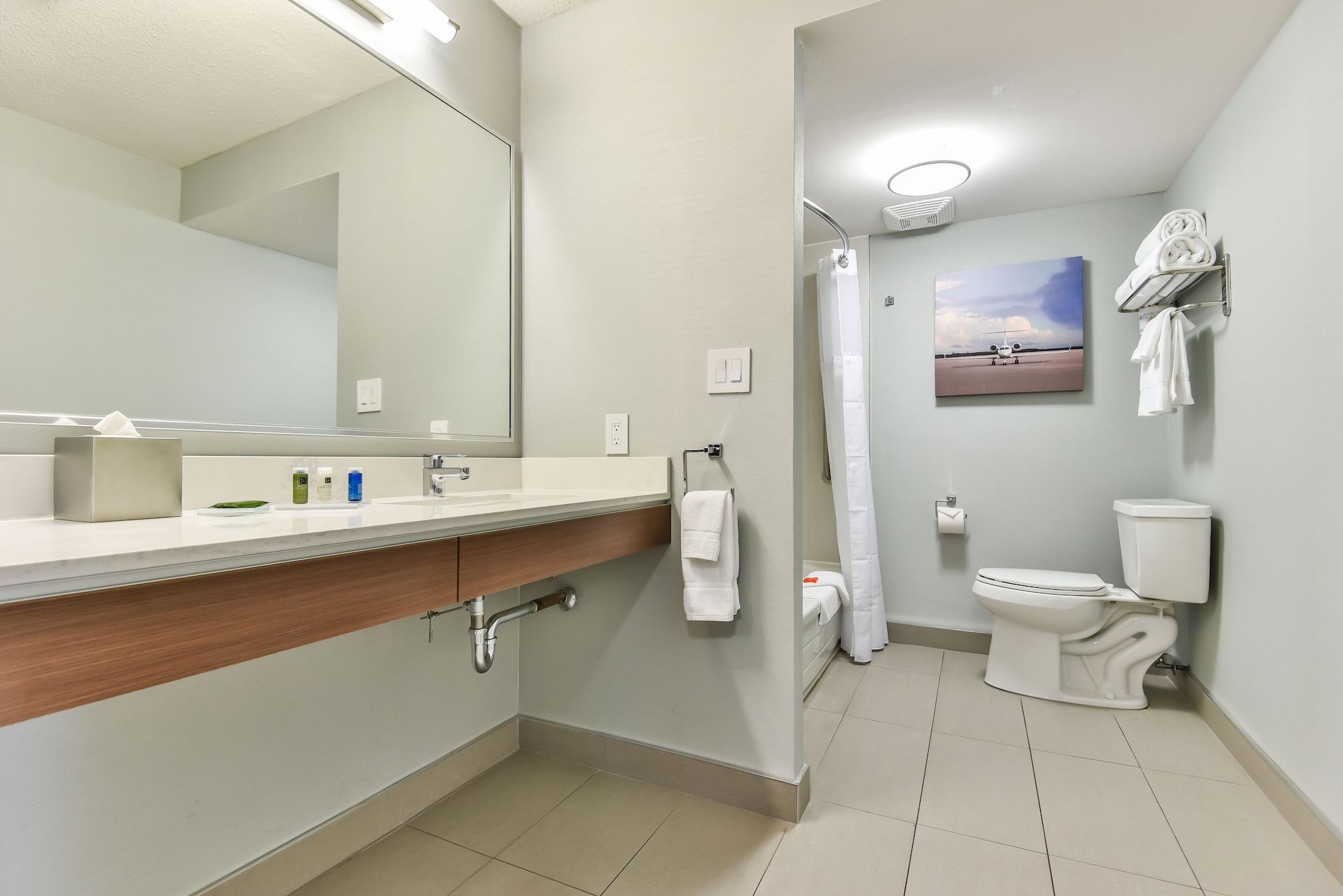Radisson Airport Hotel