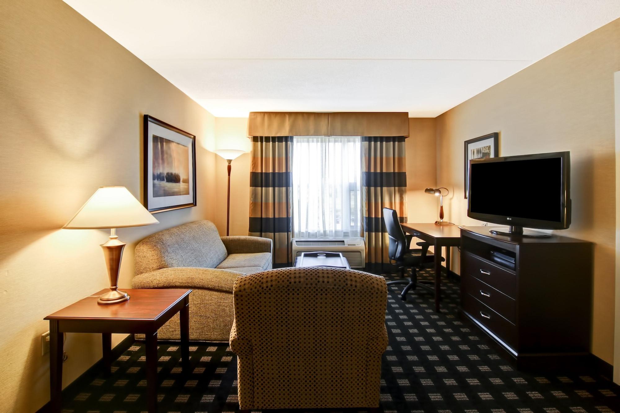 Homewood By Hilton Airport Corporate Centre Hotel Toronto