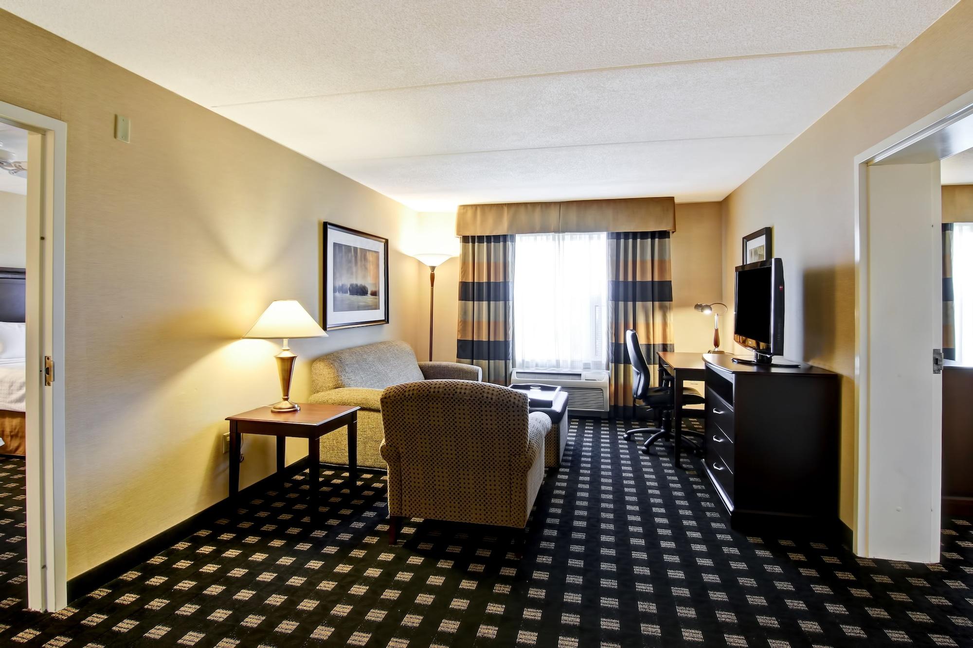 Homewood By Hilton Airport Corporate Centre Hotel 3*