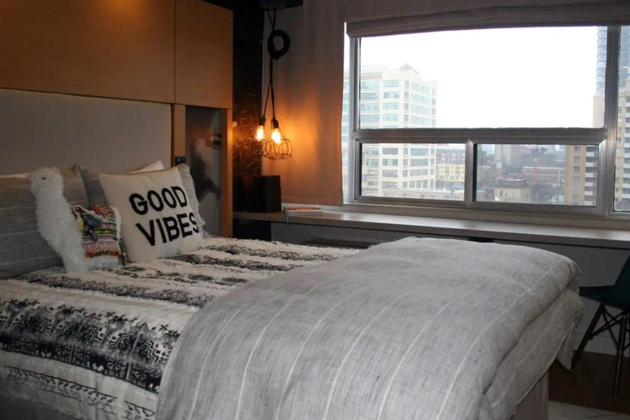 Bond Place