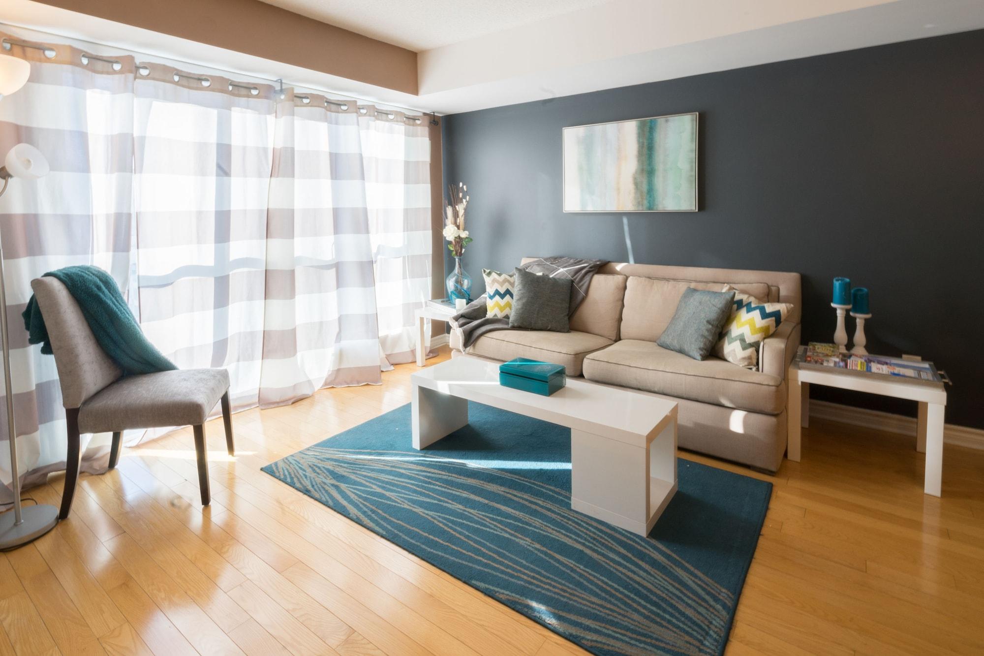 Applewood - 1 Bdrm Wellington West Apartment Toronto