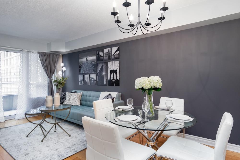 Applewood - 1 Bdrm Wellington West * Toronto
