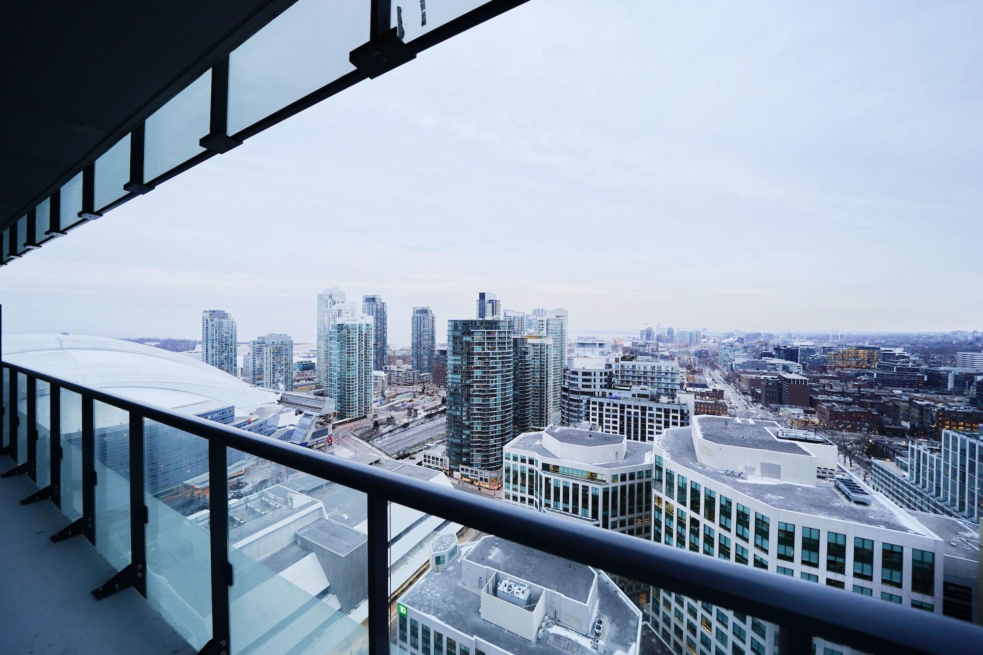 Grand Royal Condos - Cn Tower Toronto