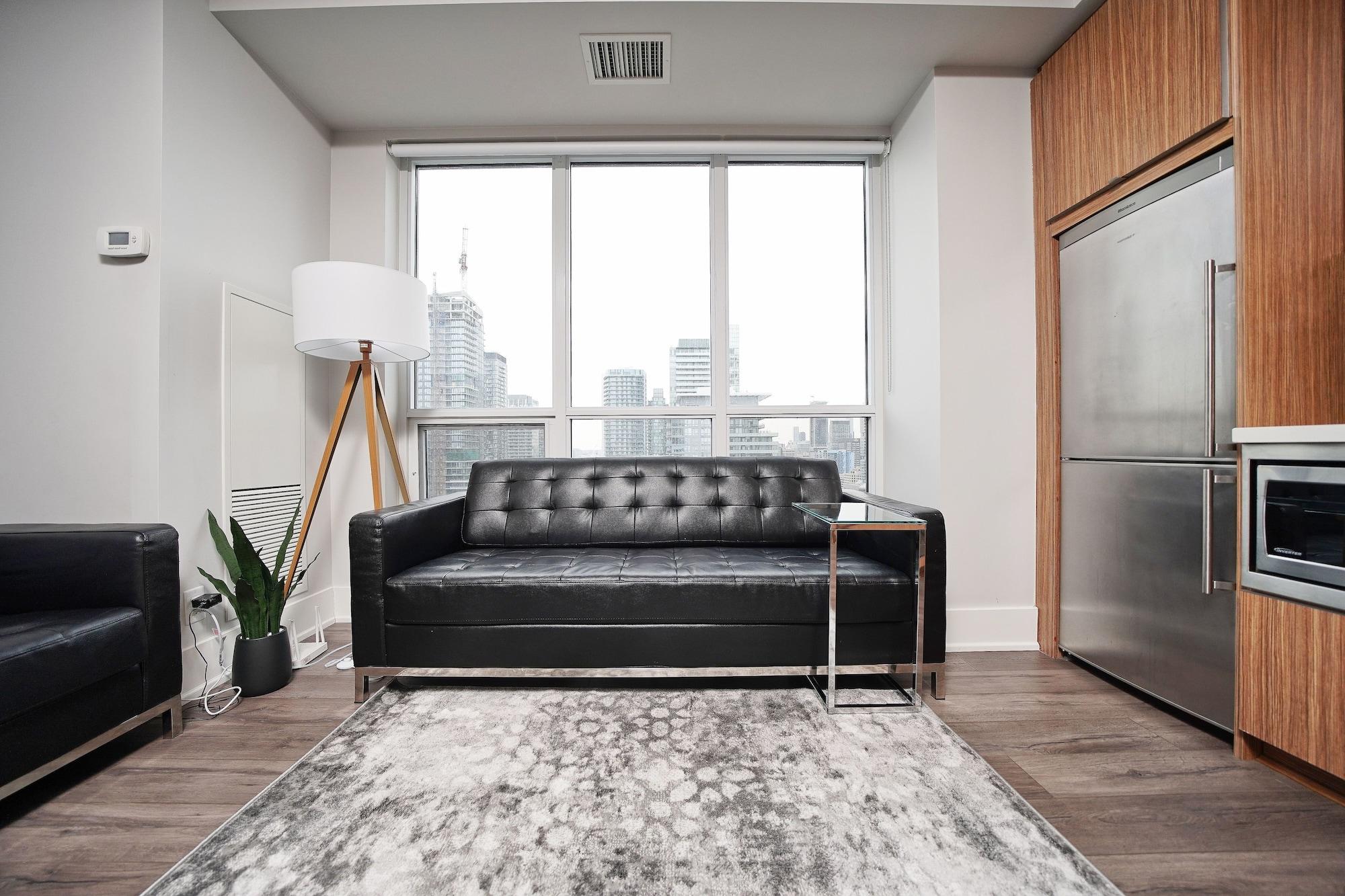 Grand Royal Condos - Cn Tower Toronto