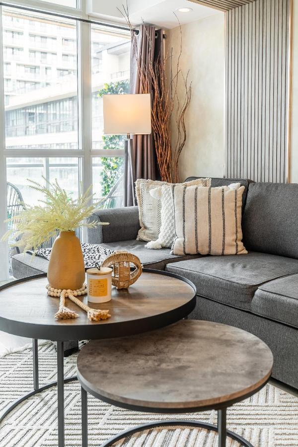 Luxury 2br Downtown W/ Cn Tower View Apartment *