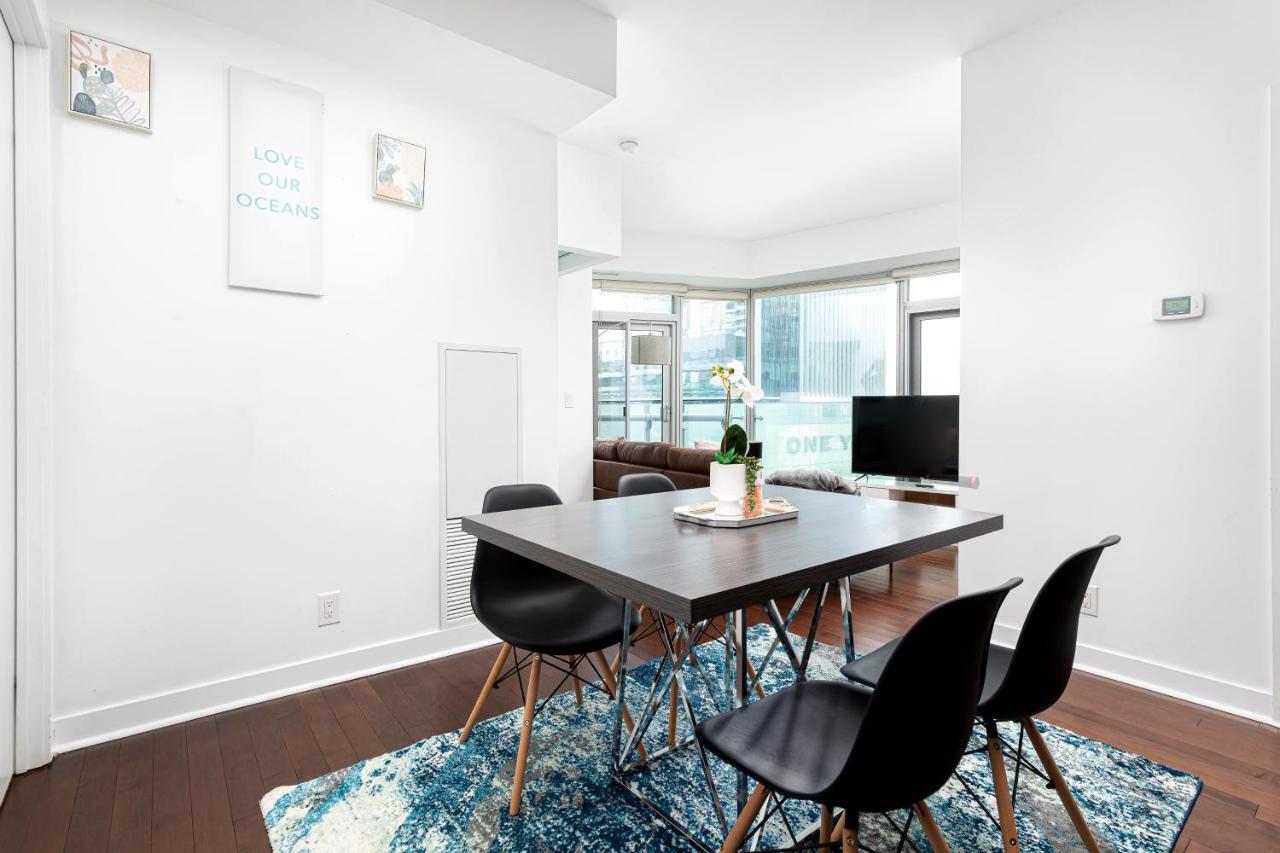 Apartment Luxury Downtown Near Cn Tower With Parking Toronto