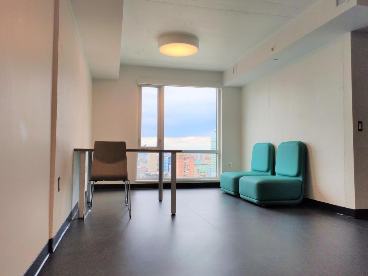 Metropolitan University-daphne Cockwell Complex Apartment Toronto
