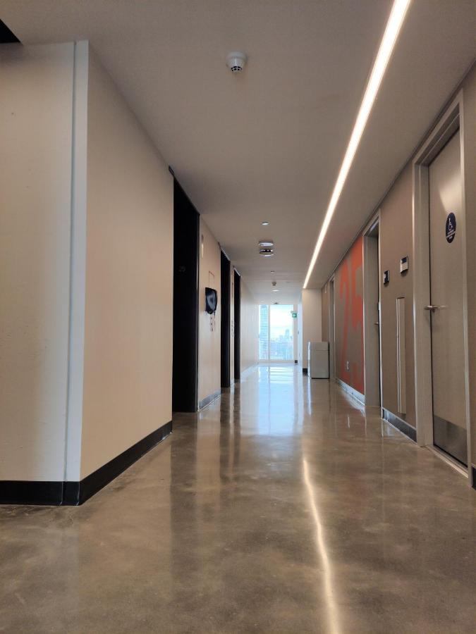 Metropolitan University-daphne Cockwell Complex Apartment Toronto
