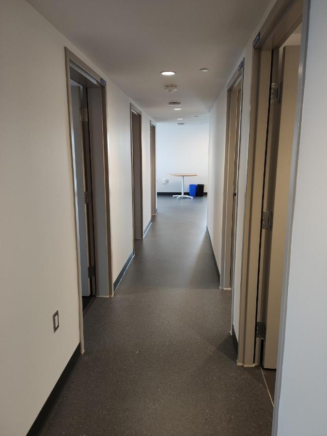 Metropolitan University-daphne Cockwell Complex Apartment Toronto