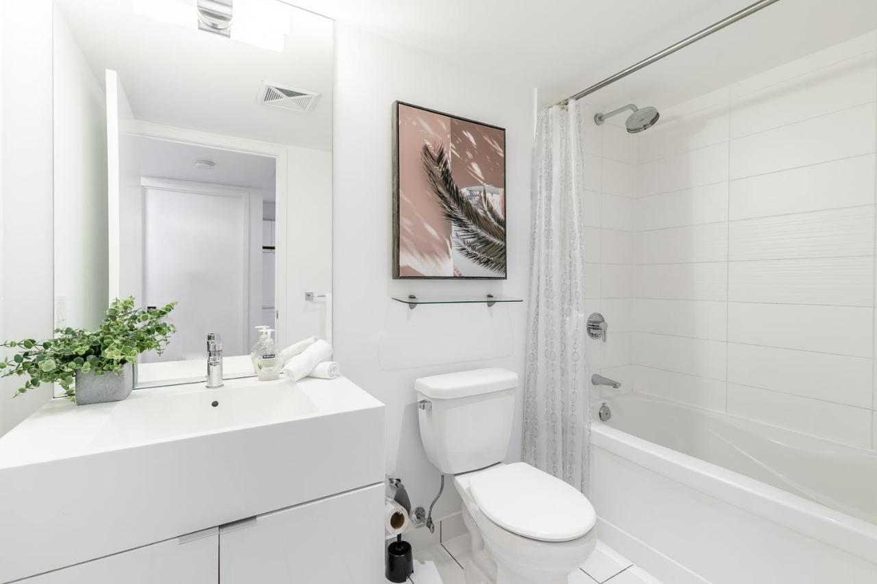 Luxury 2br Downtown W/ Cn Tower View Apartment Toronto