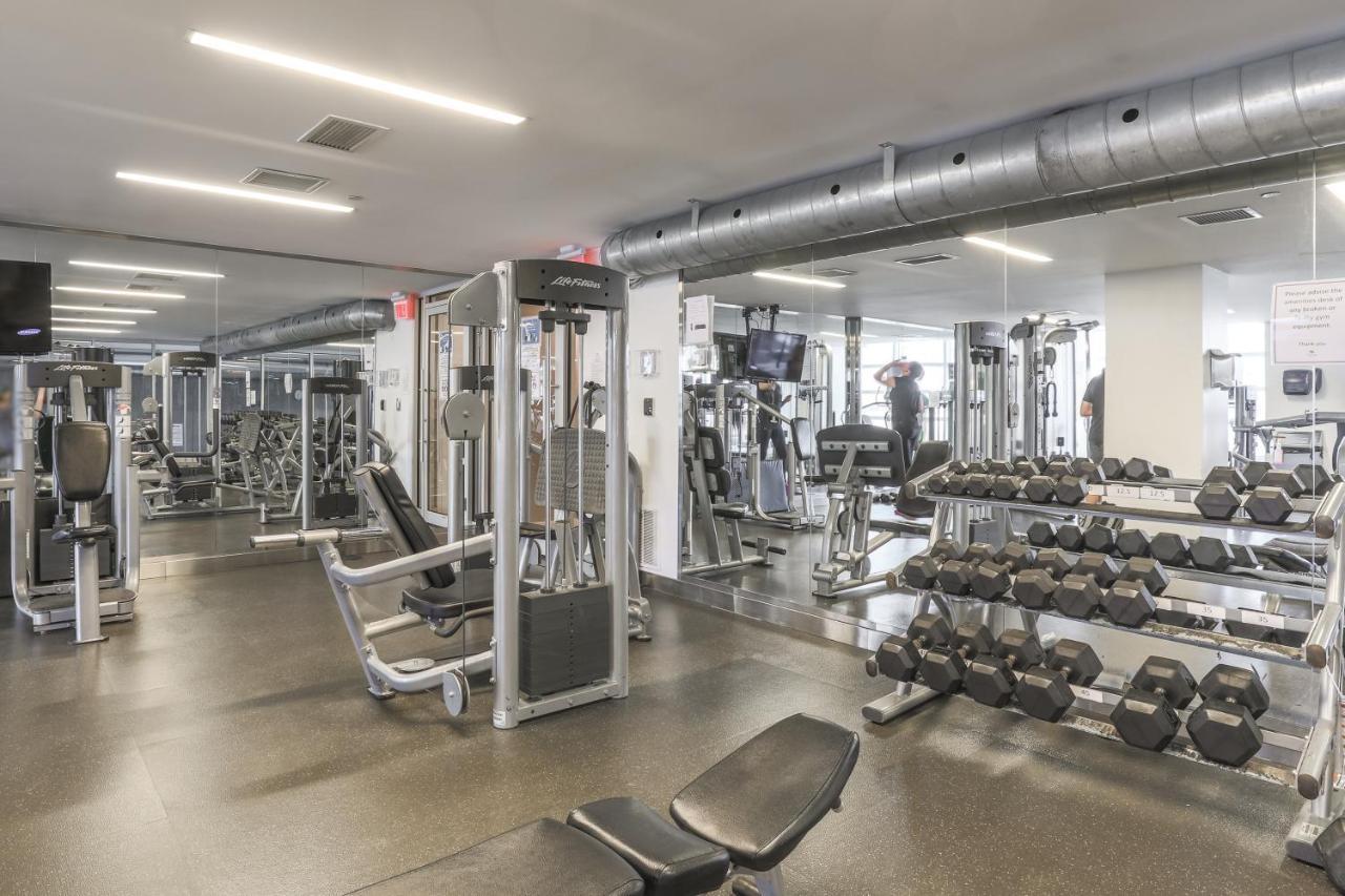 Luxury 2br Downtown W/ Cn Tower View *