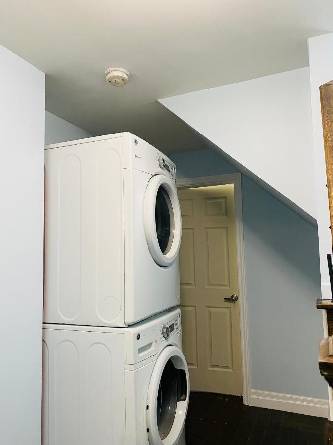 Lovely 3 Bedrooms Space Share * Toronto
