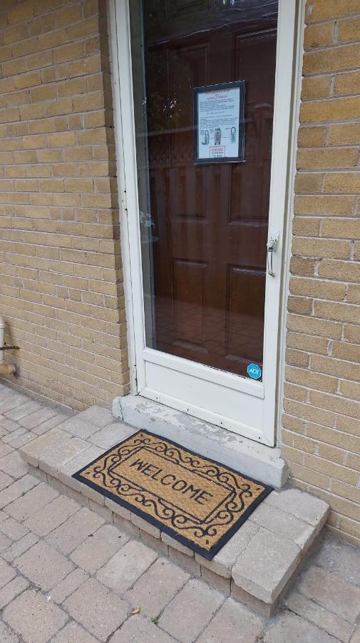 Private Close To Airport Pearson * Toronto